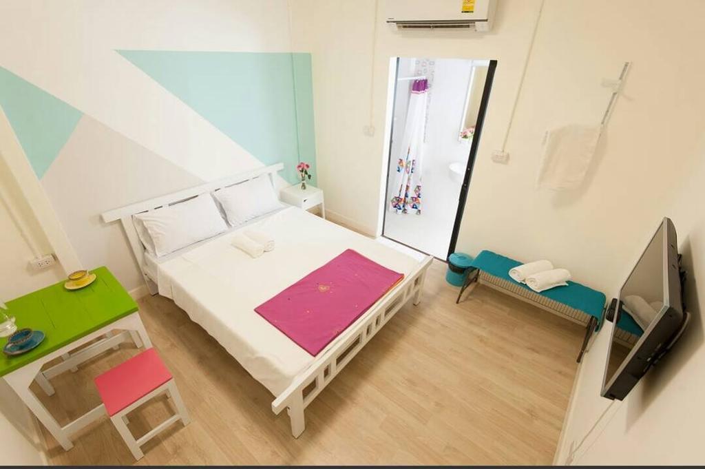 My Thai Hostel Bangkok Esterno foto