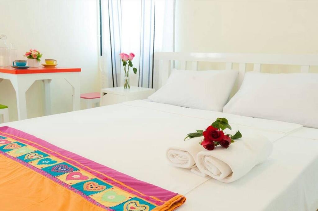 My Thai Hostel Bangkok Esterno foto