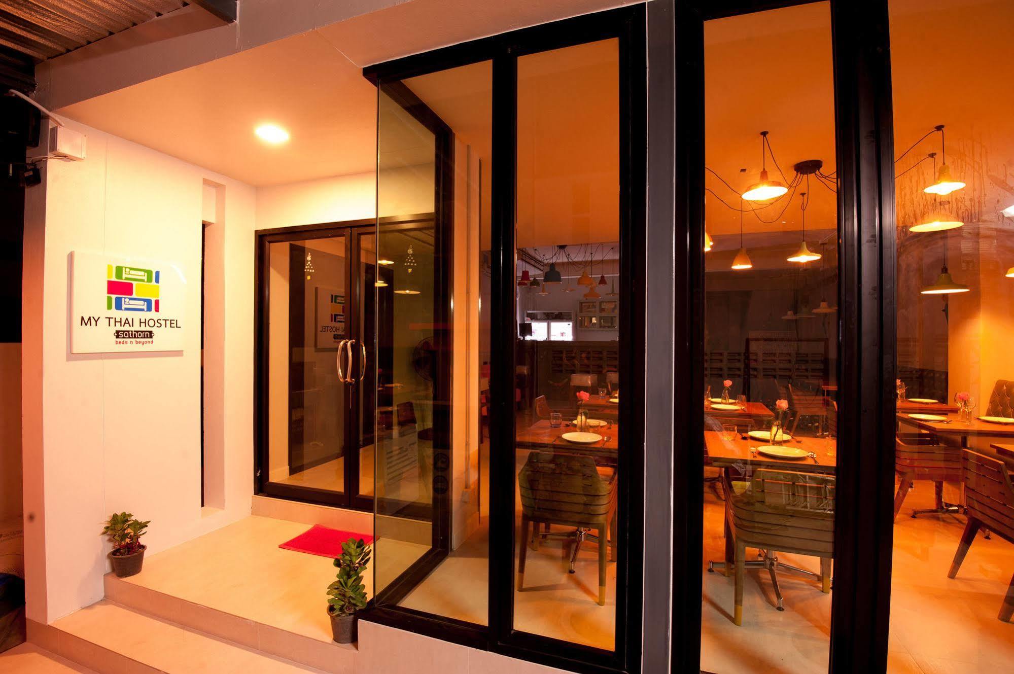 My Thai Hostel Bangkok Esterno foto