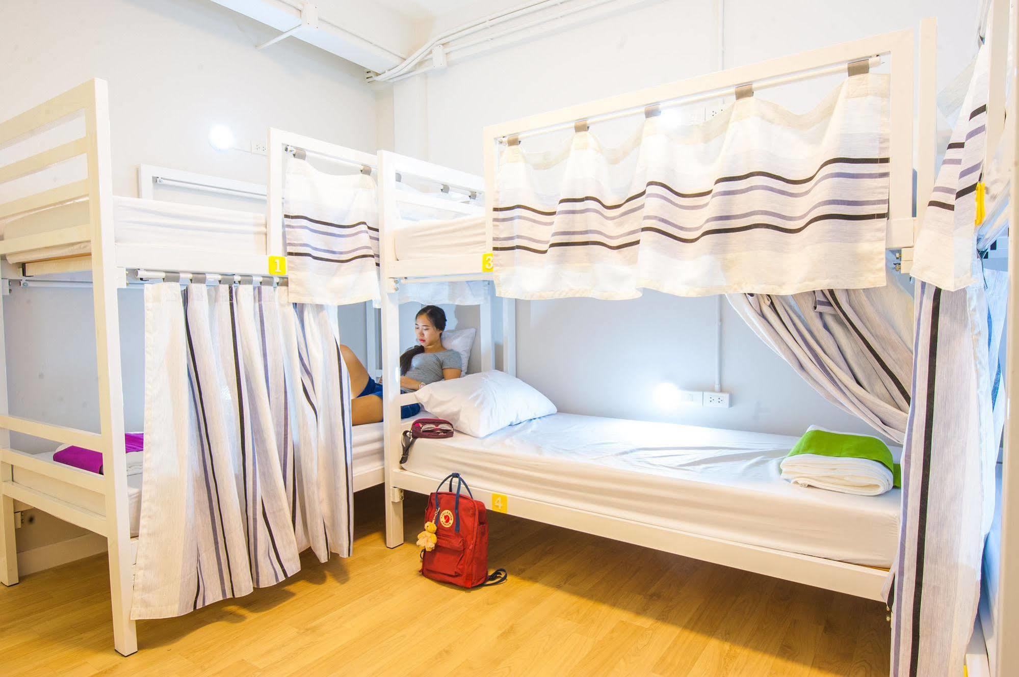 My Thai Hostel Bangkok Esterno foto